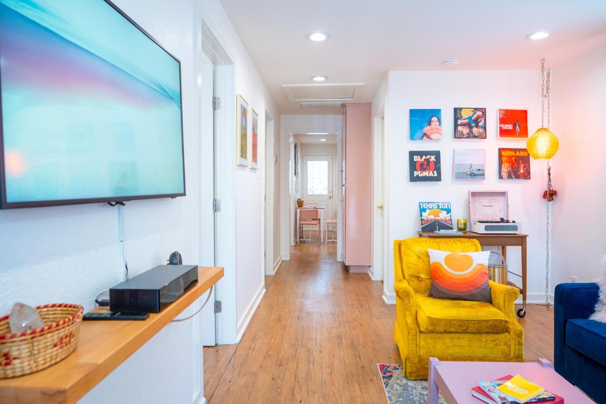 Stylish, Artsy Bungalow Central Eastside Austin Exteriér fotografie