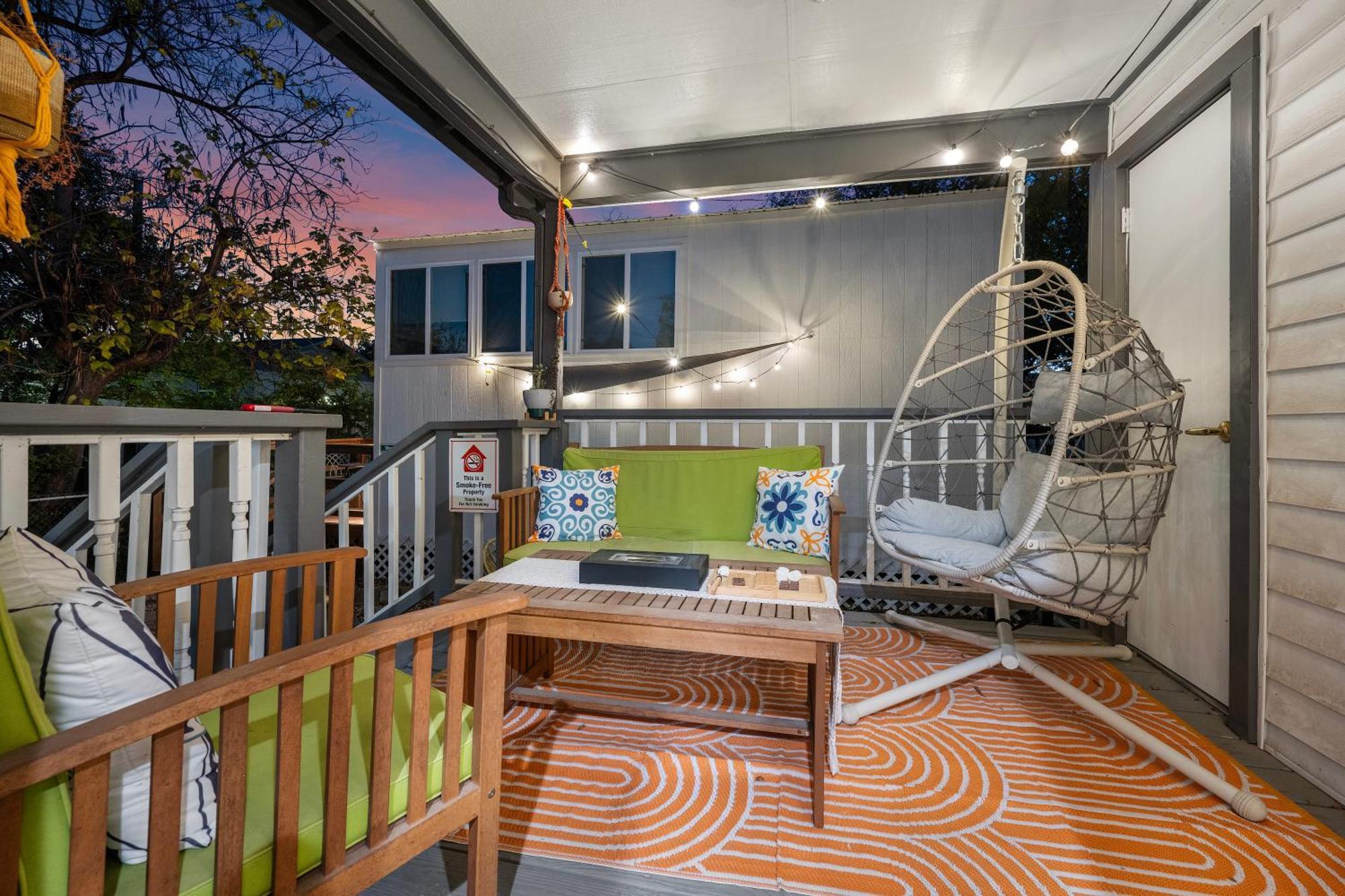 Stylish, Artsy Bungalow Central Eastside Austin Exteriér fotografie